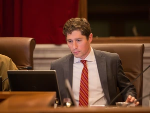 Minneapolis Mayor Ordered to Fix Police Staffing or Face Court Fight
